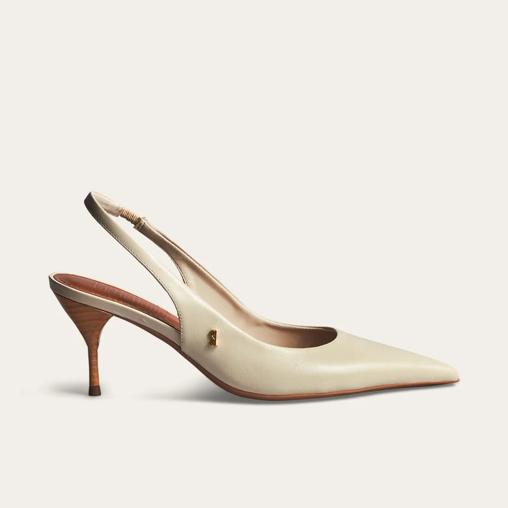Scarpin Slingback Couro Bico Fino Salto Agulha Marfim - vista 1 de 3
